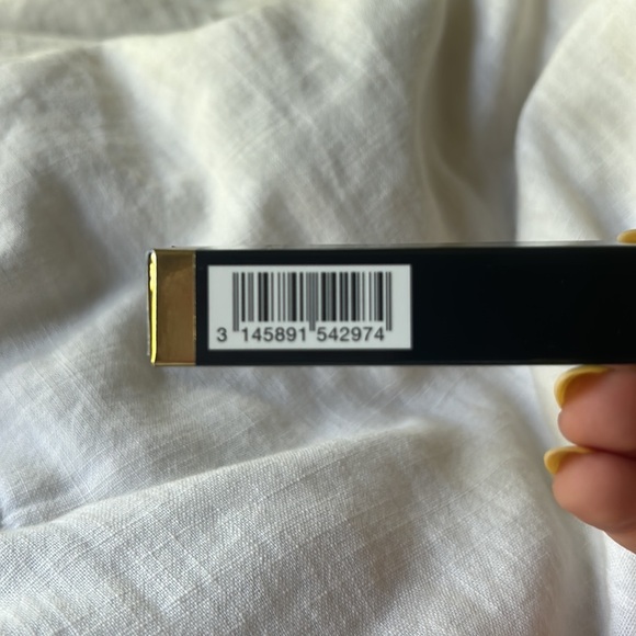 Chanel Glossimer in 297 Sweet Beige - Picture 2 of 6